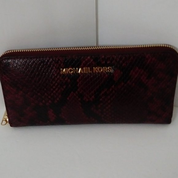 Michael Kors Burgundy Designer Snake Skin Zip Wallet - Picture 12 of 14